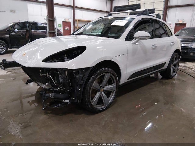 Porsche Macan T 2024 WP1AA2A56RLB04364 Image 2