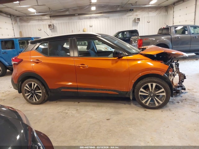 44570949 :رقم المزاد ، 3N1CP5CUXKL561061 vin ، 2019 Nissan Kicks Sv مزاد بيع
