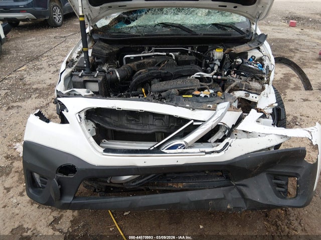44570993 :رقم المزاد ، 4S4BTADC8M3116122 vin ، 2021 Subaru Outback Premium مزاد بيع