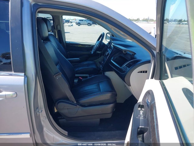 2C4RC1BG5ER359243 Chrysler Town &amp; Country Touring