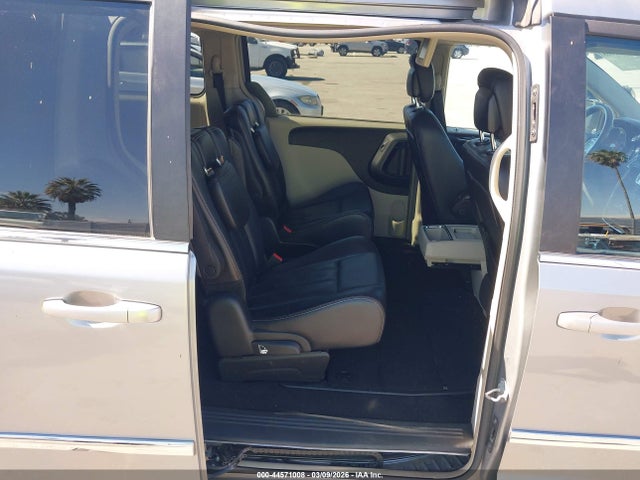 2C4RC1BG5ER359243 Chrysler Town &amp; Country Touring