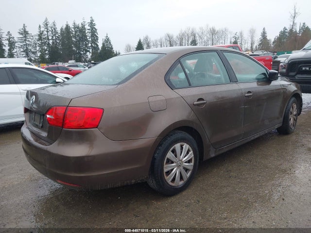 2013 Volkswagen Jetta 2.0l S მანქანა იყიდება აუქციონზე, vin: 3VW2K7AJ3DM271928, აუქციონის ნომერი: 44571015