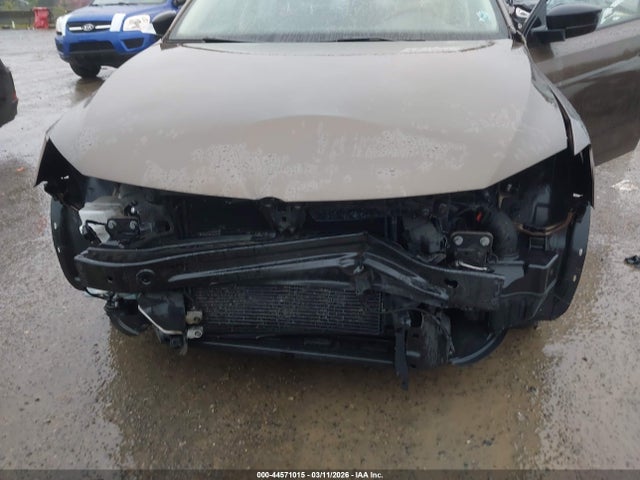 2013 Volkswagen Jetta 2.0l S მანქანა იყიდება აუქციონზე, vin: 3VW2K7AJ3DM271928, აუქციონის ნომერი: 44571015