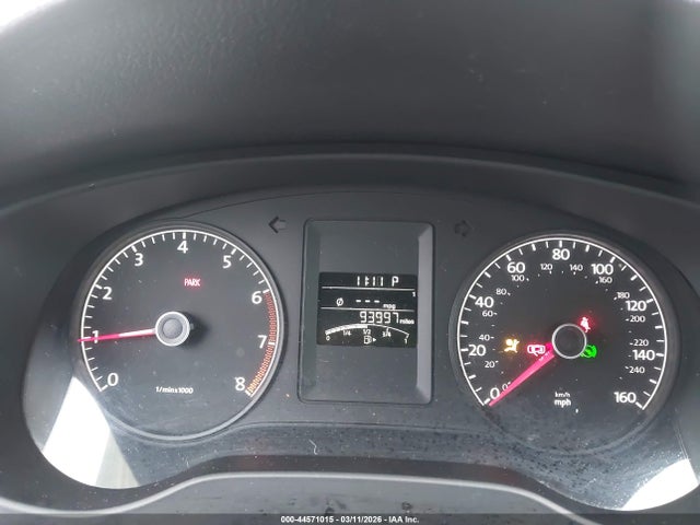 2013 Volkswagen Jetta 2.0l S მანქანა იყიდება აუქციონზე, vin: 3VW2K7AJ3DM271928, აუქციონის ნომერი: 44571015