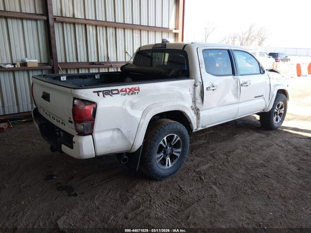 3TMCZ5AN7KM266495 Toyota Tacoma Trd Sport