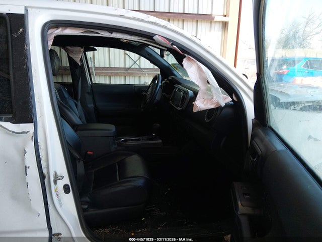 3TMCZ5AN7KM266495 Toyota Tacoma Trd Sport