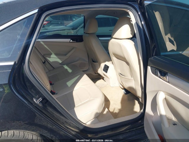 Aukcja sprzedaży 2013 Volkswagen Passat 2.5l Se, vin: 1VWBP7A31DC042104, numer aukcji: 44571047