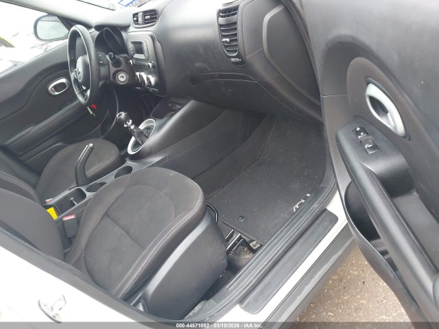 KNDJN2A29G7857095 KIA Soul