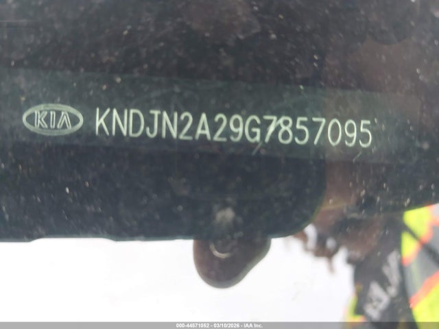 KNDJN2A29G7857095 KIA Soul
