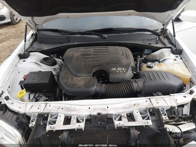44571071 :رقم المزاد ، 2C3CCAAG2KH556156 vin ، 2019 Chrysler 300 Touring L مزاد بيع