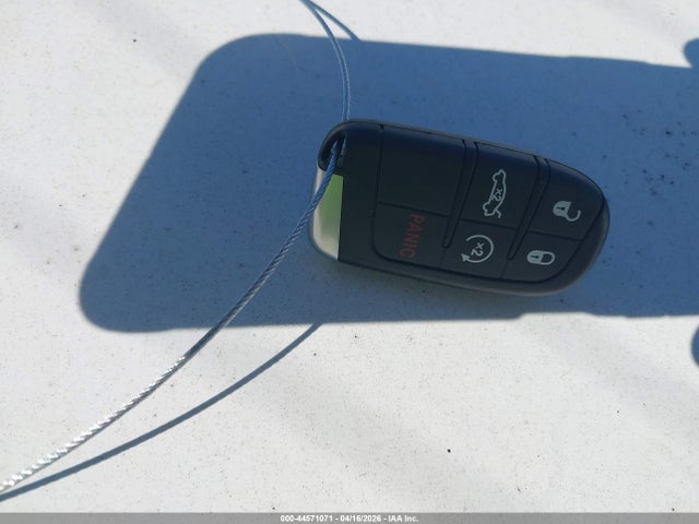 44571071 :رقم المزاد ، 2C3CCAAG2KH556156 vin ، 2019 Chrysler 300 Touring L مزاد بيع