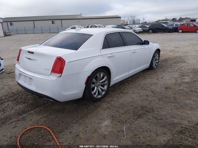 44571071 :رقم المزاد ، 2C3CCAAG2KH556156 vin ، 2019 Chrysler 300 Touring L مزاد بيع