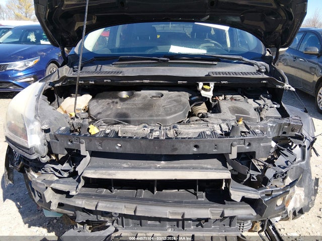 44571104 :رقم المزاد ، 1FMCU0J99GUC15986 vin ، 2016 Ford Escape Titanium مزاد بيع
