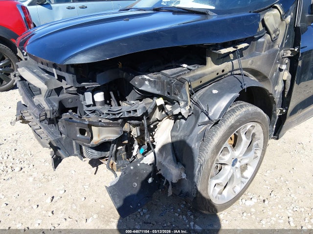 44571104 :رقم المزاد ، 1FMCU0J99GUC15986 vin ، 2016 Ford Escape Titanium مزاد بيع