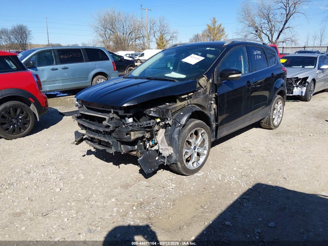 44571104 :رقم المزاد ، 1FMCU0J99GUC15986 vin ، 2016 Ford Escape Titanium مزاد بيع