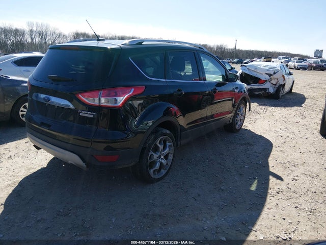 44571104 :رقم المزاد ، 1FMCU0J99GUC15986 vin ، 2016 Ford Escape Titanium مزاد بيع