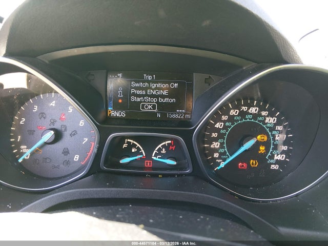 44571104 :رقم المزاد ، 1FMCU0J99GUC15986 vin ، 2016 Ford Escape Titanium مزاد بيع
