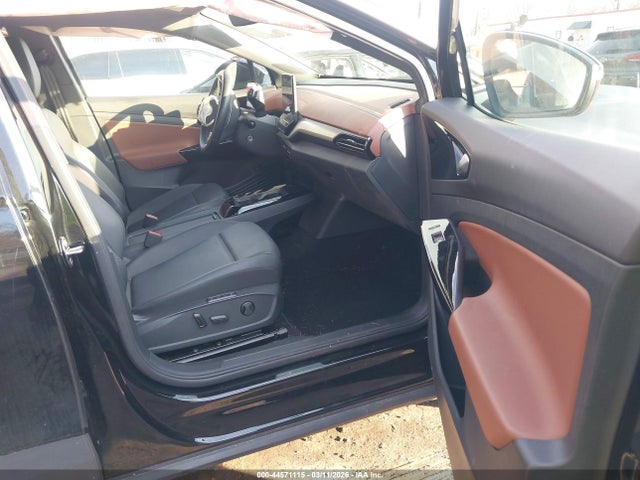WVGUNPE25NP057214 Volkswagen Id.4 Awd Pro S