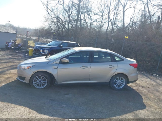 Ford FOCUS SE 2017 1FADP3F27HL327907 Image 14