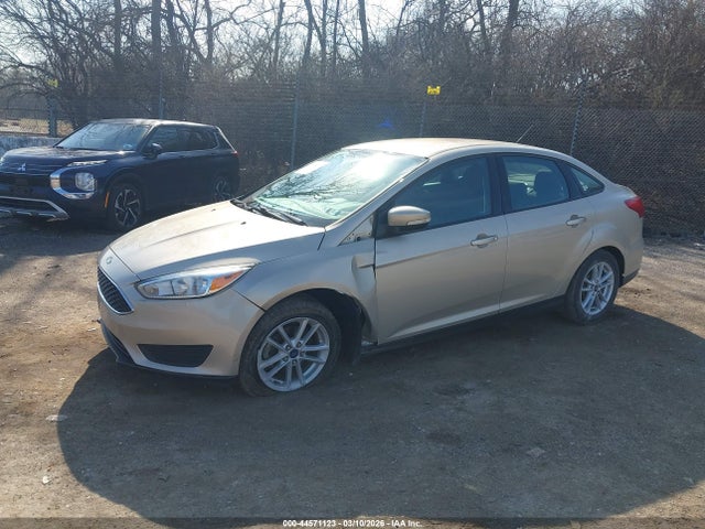 Ford FOCUS SE 2017 1FADP3F27HL327907 Image 6