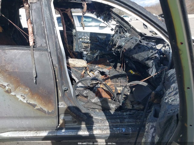 2008 MITSUBISHI OUTLANDER JA4LT31W68Z015421 Photo 4