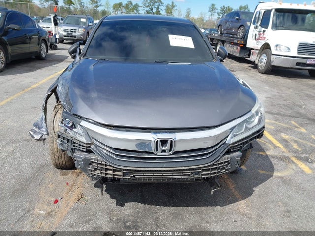 Aukcja sprzedaży 2017 Honda Accord Lx, vin: 1HGCR2F30HA166610, numer aukcji: 44571143