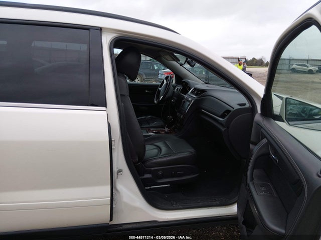 1GNKVHKD1EJ334555 Chevrolet Traverse 2lt