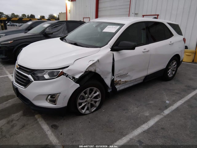 3GNAXHEV5KS581355 Chevrolet EQUINOX LS