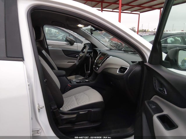 3GNAXHEV5KS581355 Chevrolet EQUINOX LS