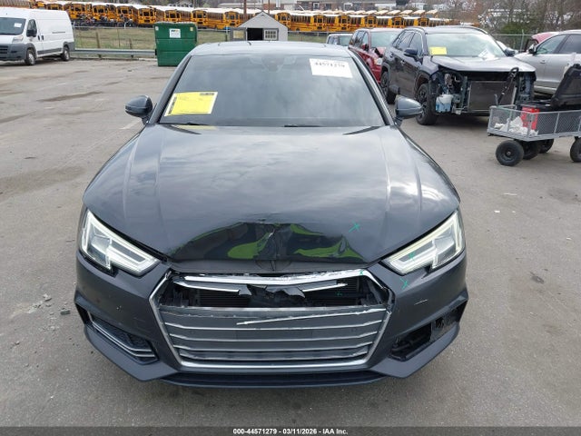 Продажа на аукционе авто 2017 Audi A4 2.0t Premium, vin: WAULNAF40HN010134, номер лота: 44571279