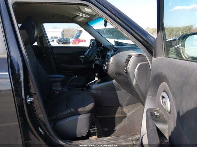 44571301 :رقم المزاد ، KNDJP3A5XF7183211 vin ، 2015 Kia Soul + مزاد بيع