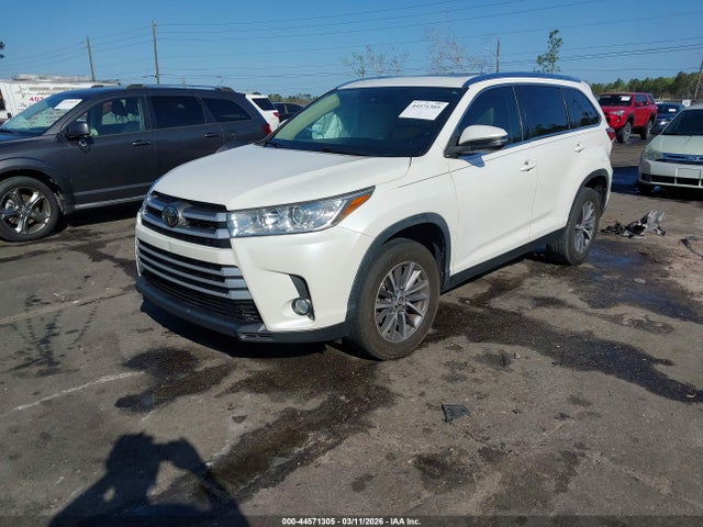 2019 TOYOTA HIGHLANDER 5TDKZRFHXKS320801 Photo 1