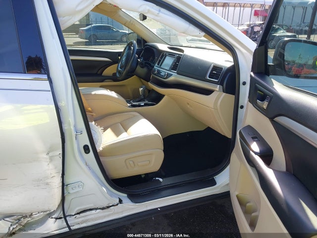 2019 TOYOTA HIGHLANDER 5TDKZRFHXKS320801 Photo 4