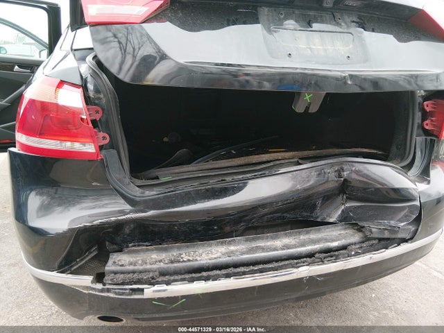 Продаж на аукціоні авто 2015 Volkswagen Passat 2.0l Tdi Sel Premium, vin: 1VWCV7A30FC053799, номер лоту: 44571329