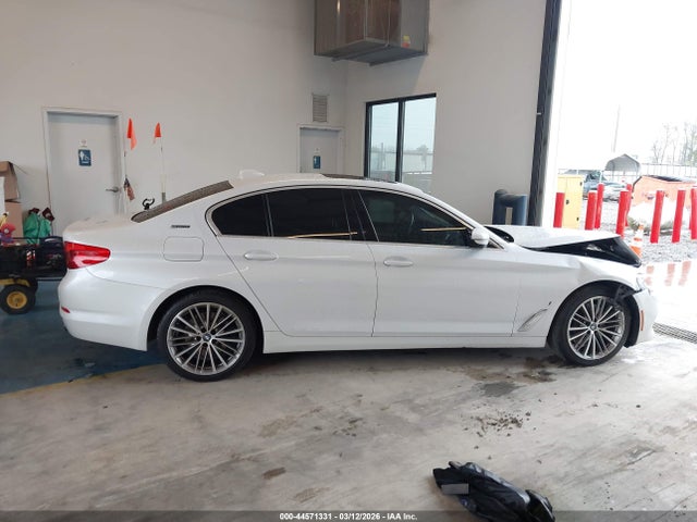 Продажа на аукционе авто 2019 Bmw 530e Iperformance, vin: WBAJA9C5XKB392776, номер лота: 44571331