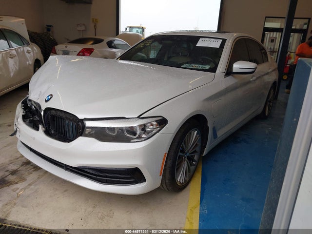 Продажа на аукционе авто 2019 Bmw 530e Iperformance, vin: WBAJA9C5XKB392776, номер лота: 44571331