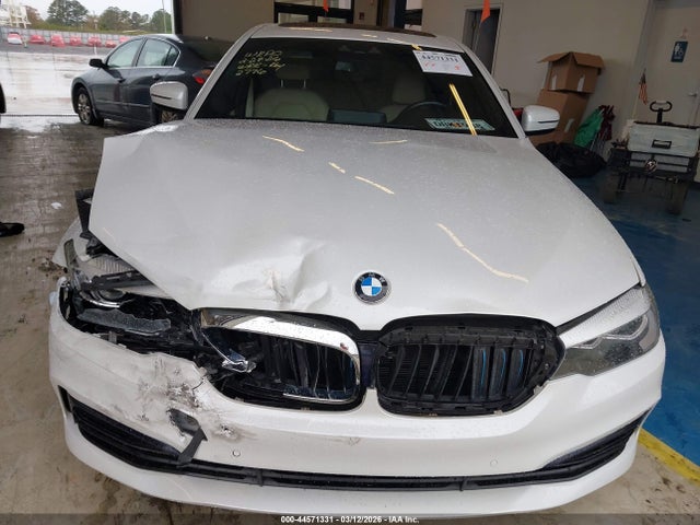 Продажа на аукционе авто 2019 Bmw 530e Iperformance, vin: WBAJA9C5XKB392776, номер лота: 44571331