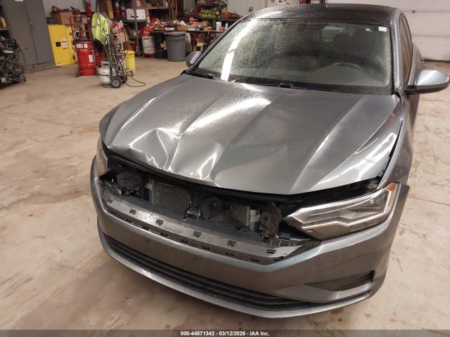 Продажа на аукционе авто 2019 Volkswagen Jetta 1.4t R-line/1.4t S/1.4t Se, vin: 3VWC57BU2KM132276, номер лота: 44571342