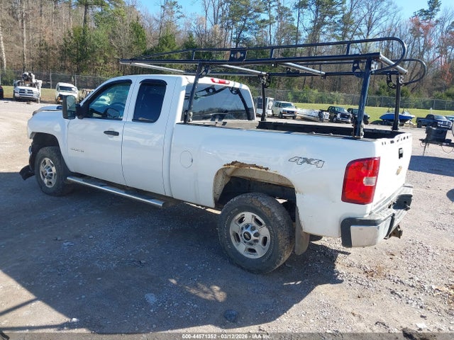 2011 CHEVROLET SILVERADO 2500HD 1GC2KVCG8BZ148758 Photo 2