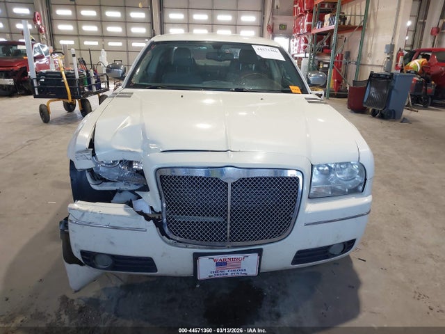 2005 Chrysler 300 Touring მანქანა იყიდება აუქციონზე, vin: 2C3AA53G75H673639, აუქციონის ნომერი: 44571360