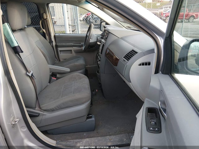 Aukcja sprzedaży 2010 Chrysler Town & Country Lx, vin: 2A4RR4DE3AR173779, numer aukcji: 44571366