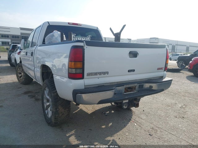 44571380 :رقم المزاد ، 2GTEC13T351347553 vin ، 2005 Gmc Sierra 1500 Sle مزاد بيع