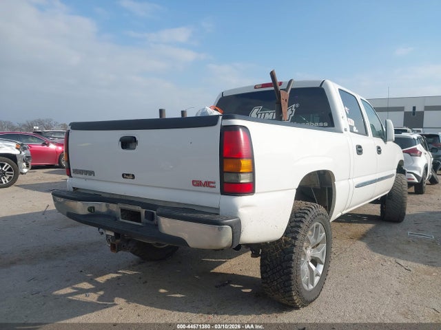 44571380 :رقم المزاد ، 2GTEC13T351347553 vin ، 2005 Gmc Sierra 1500 Sle مزاد بيع