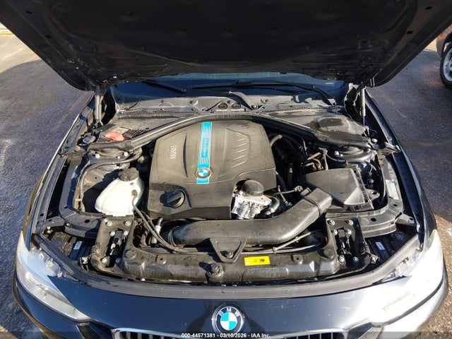 44571381 :رقم المزاد ، WBA3F9C54DF484231 vin ، 2013 Bmw Activehybrid 3 مزاد بيع