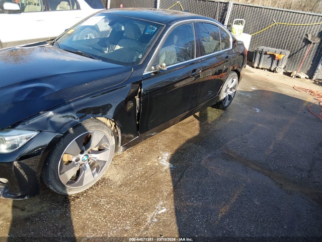 44571381 :رقم المزاد ، WBA3F9C54DF484231 vin ، 2013 Bmw Activehybrid 3 مزاد بيع