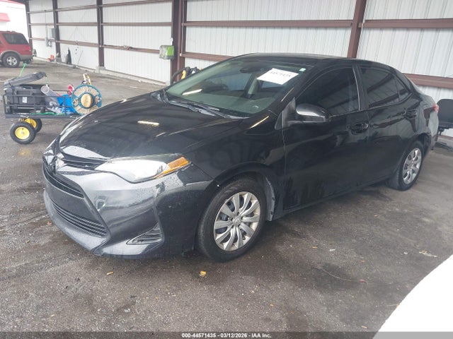 44571435 :رقم المزاد ، 5YFBURHE2KP900523 vin ، 2019 Toyota Corolla Le مزاد بيع