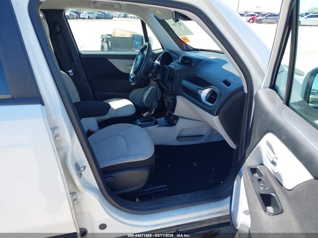 Продаж на аукціоні авто 2018 Jeep Renegade Latitude Fwd, vin: ZACCJABBXJPH61984, номер лоту: 44571489