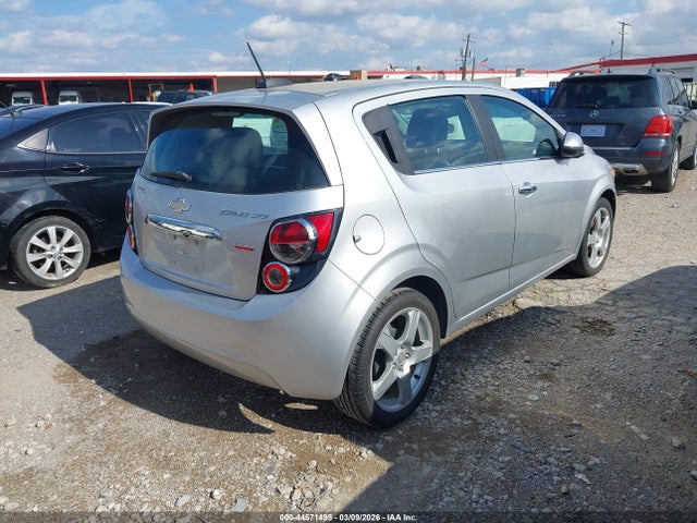 1G1JE6SB9F4107131 Chevrolet Sonic Ltz Auto