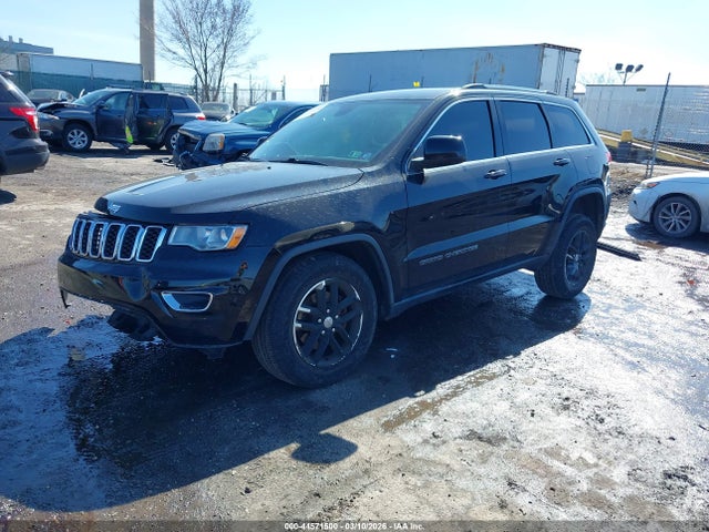 Продажа на аукционе авто 2017 Jeep Grand Cherokee Laredo 4x4, vin: 1C4RJFAG8HC682851, номер лота: 44571500