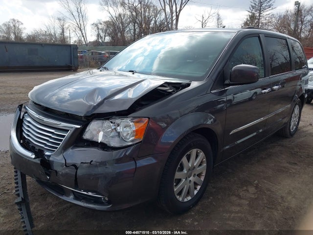 44571510 :رقم المزاد ، 2C4RC1BG8FR727576 vin ، 2015 Chrysler Town & Country Touring مزاد بيع